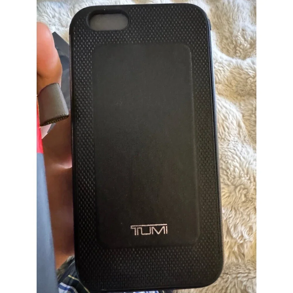 Tumi Genuine Leather Folio Case for iPhone 6 and iPhone 6S